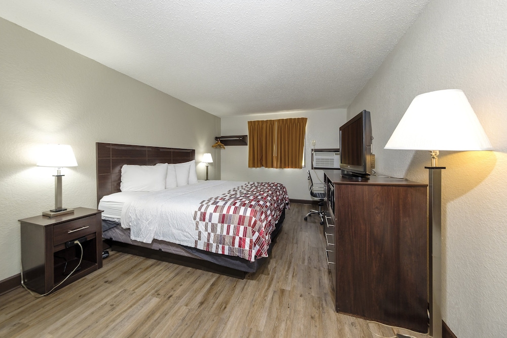 Red Roof Inn Culpeper - photo 14
