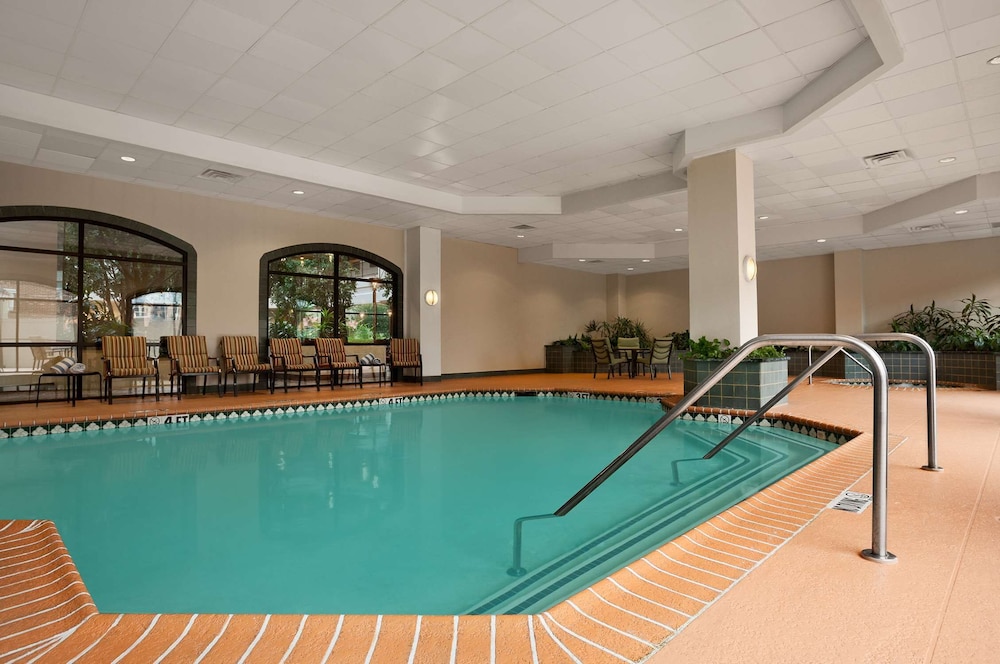 Embassy Suites by Hilton Dallas Near the Galleria - photo 34