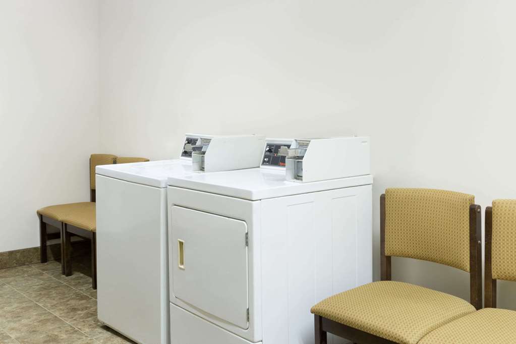 Days Inn by Wyndham Paxton - photo 15