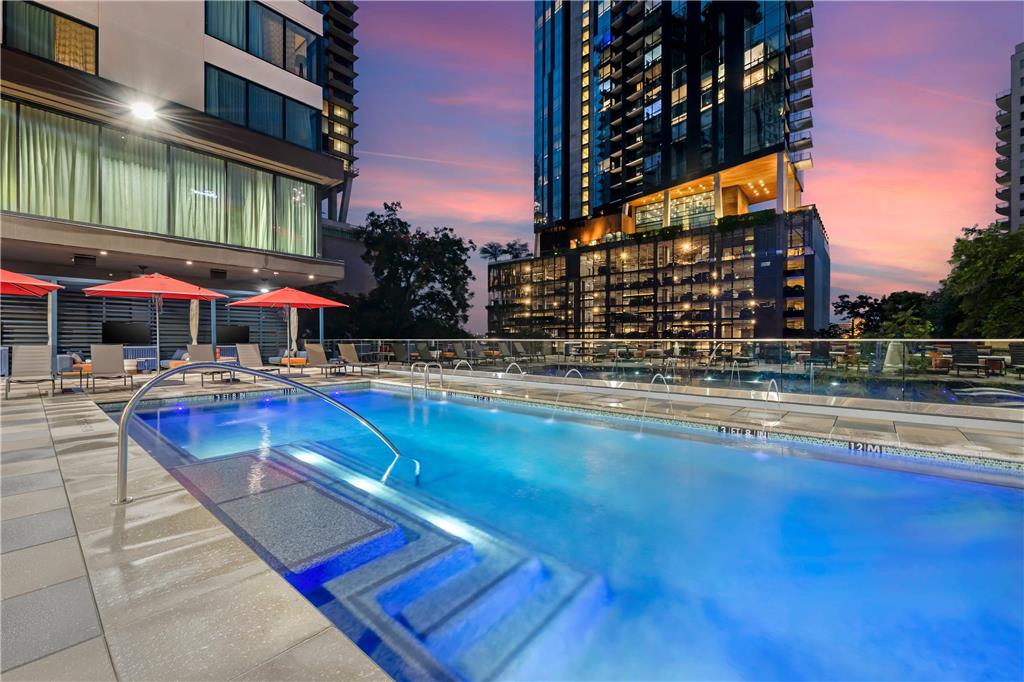 Cambria Hotel Austin Downtown - photo 7