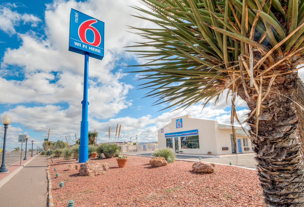 Motel 6 Van Horn TX - photo 4