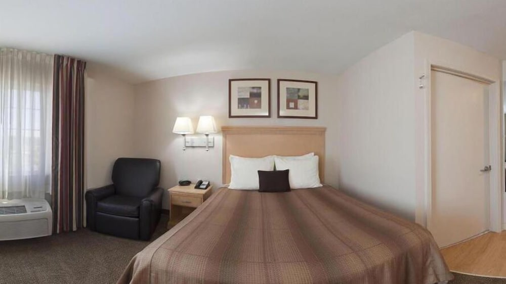 Candlewood Suites Junction City Fort Riley by IHG - photo 11