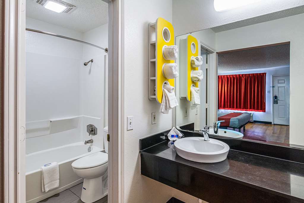 Motel 6 Waxahachie TX - photo 20