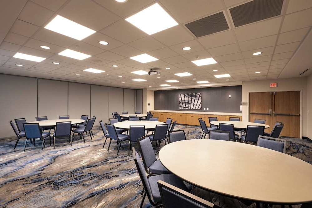Fairfield Inn & Suites by Marriott Arkadelphia - photo 26