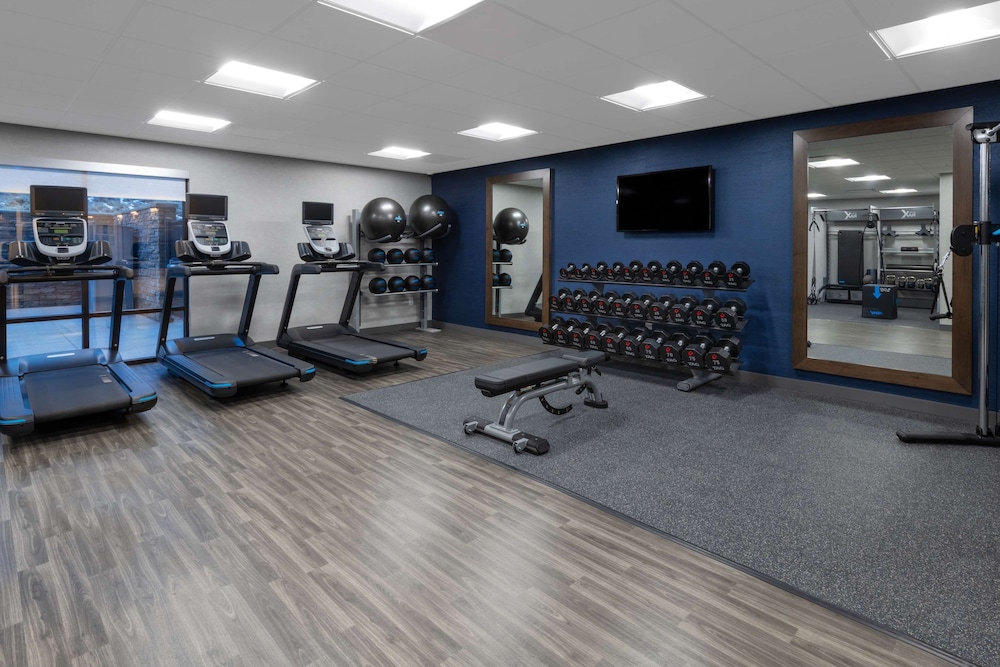 Hampton Inn & Suites Cody - photo 43