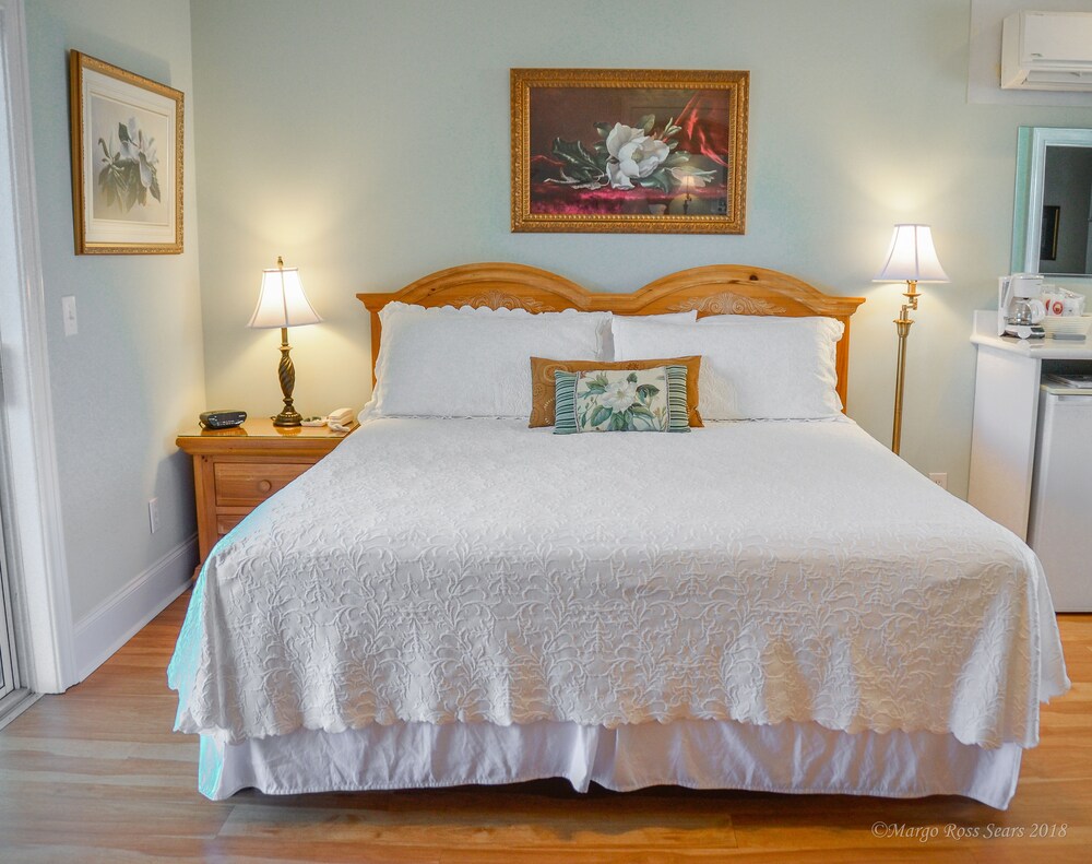The Sunset Inn - photo 22