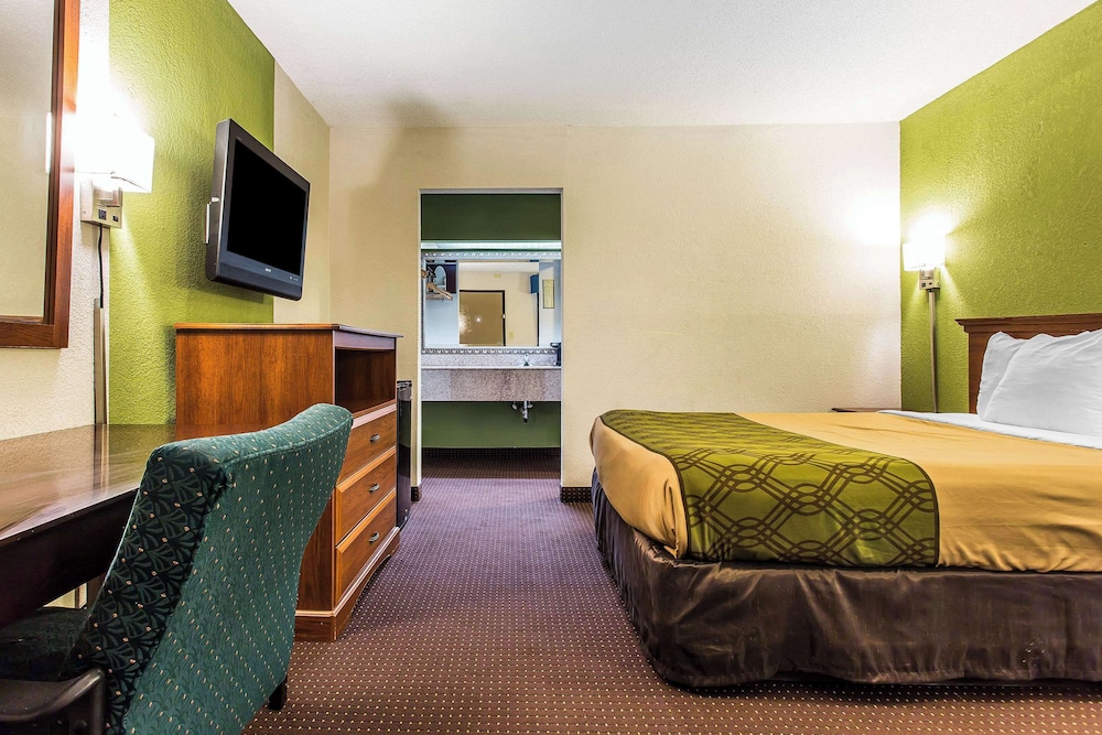 Econo Lodge Elizabeth City - photo 14