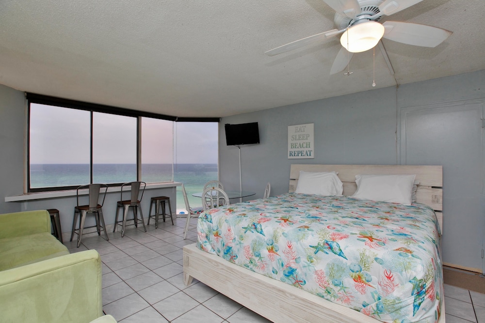 Top of the Gulf Beach Resort by Panhandle Getaways - photo 5
