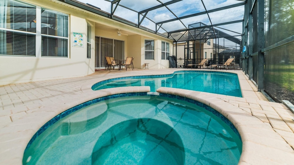 2624 Daulby Street - featured photo