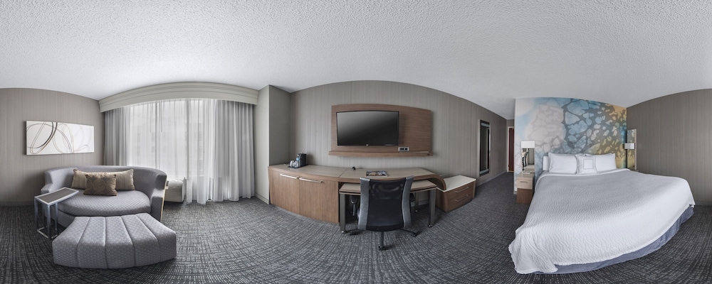 Courtyard by Marriott Charlotte City Center - photo 4