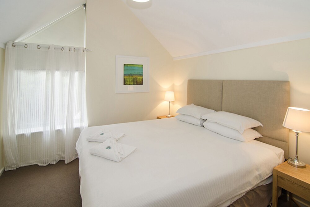 Beach Retreat — Broadwater — photo 4