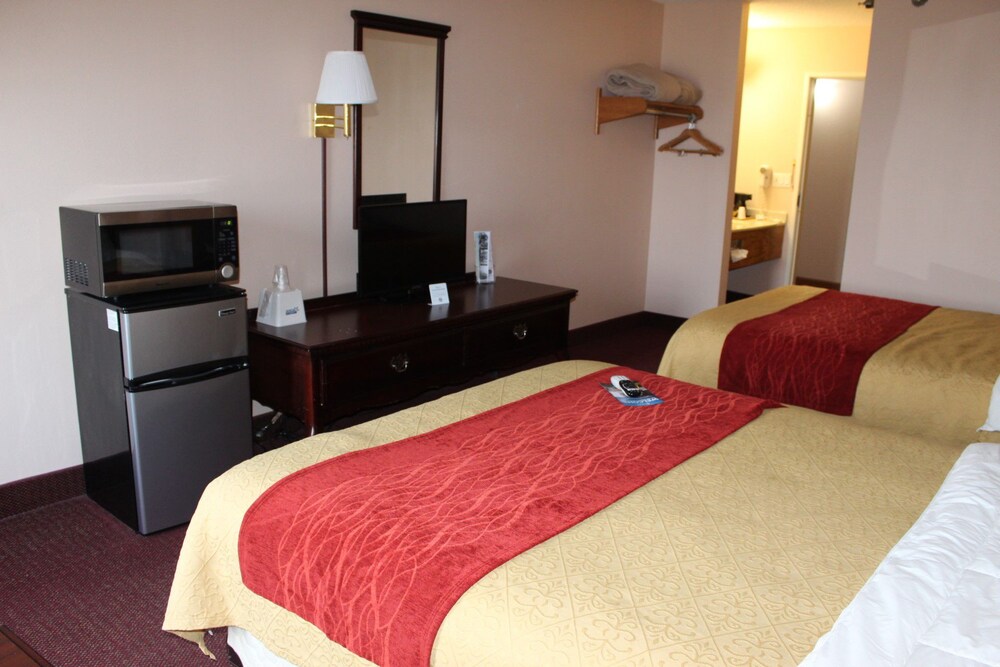 Super 8 by Wyndham Chenoa - featured photo