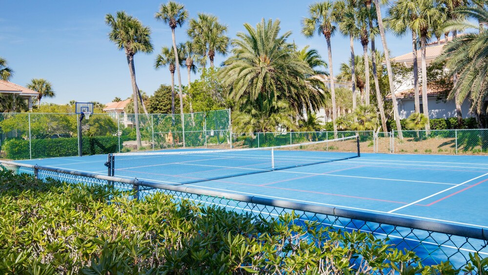 SUNsational in Destin, United States