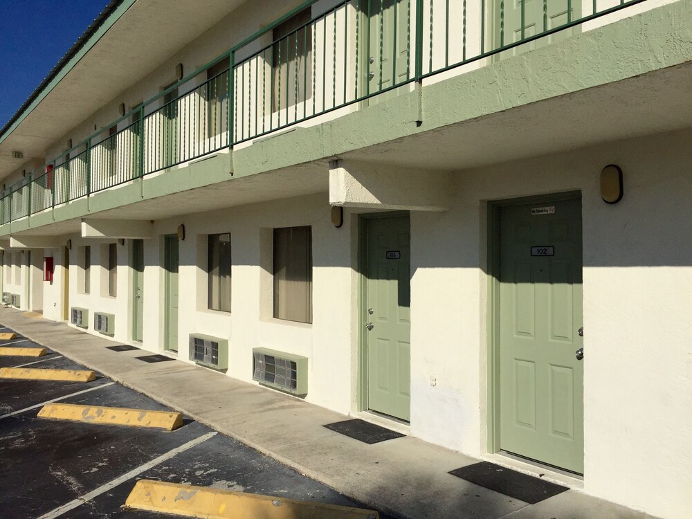 Jasmine Garden Inn - photo 48
