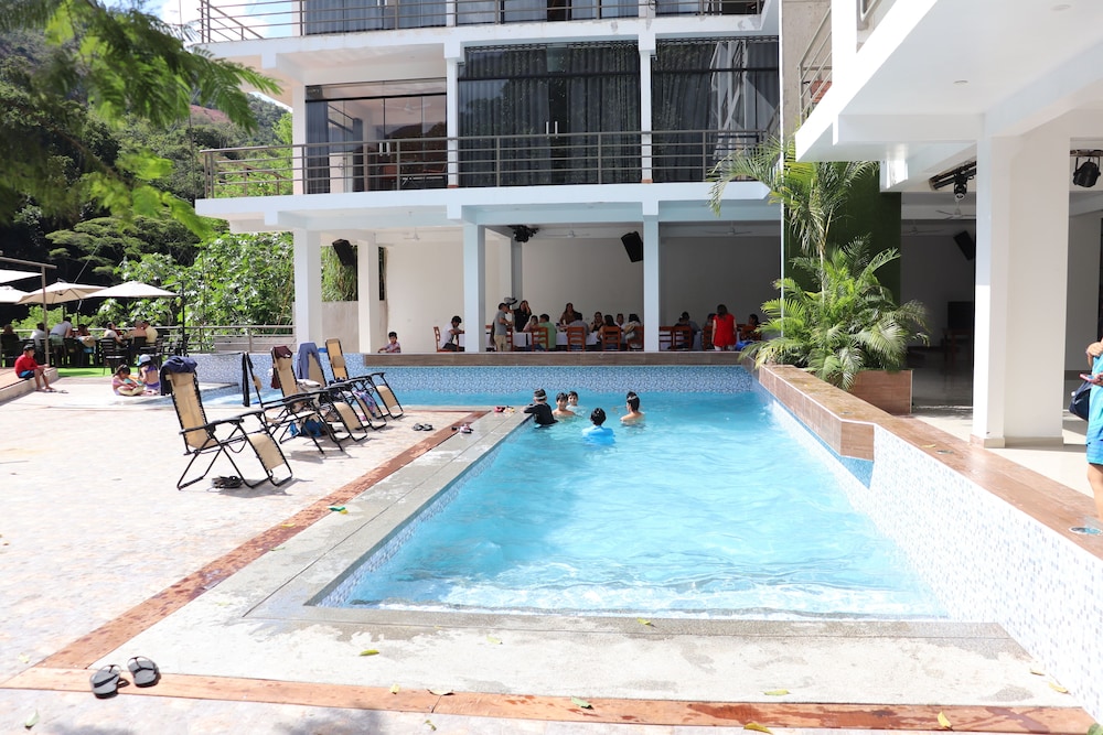 Eco hotel Villa Suites in Santa Ana, Peru