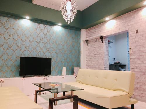 Guest House Fukuoka W001 — 4-Star Luxury Hotel in Kasuga, Japan