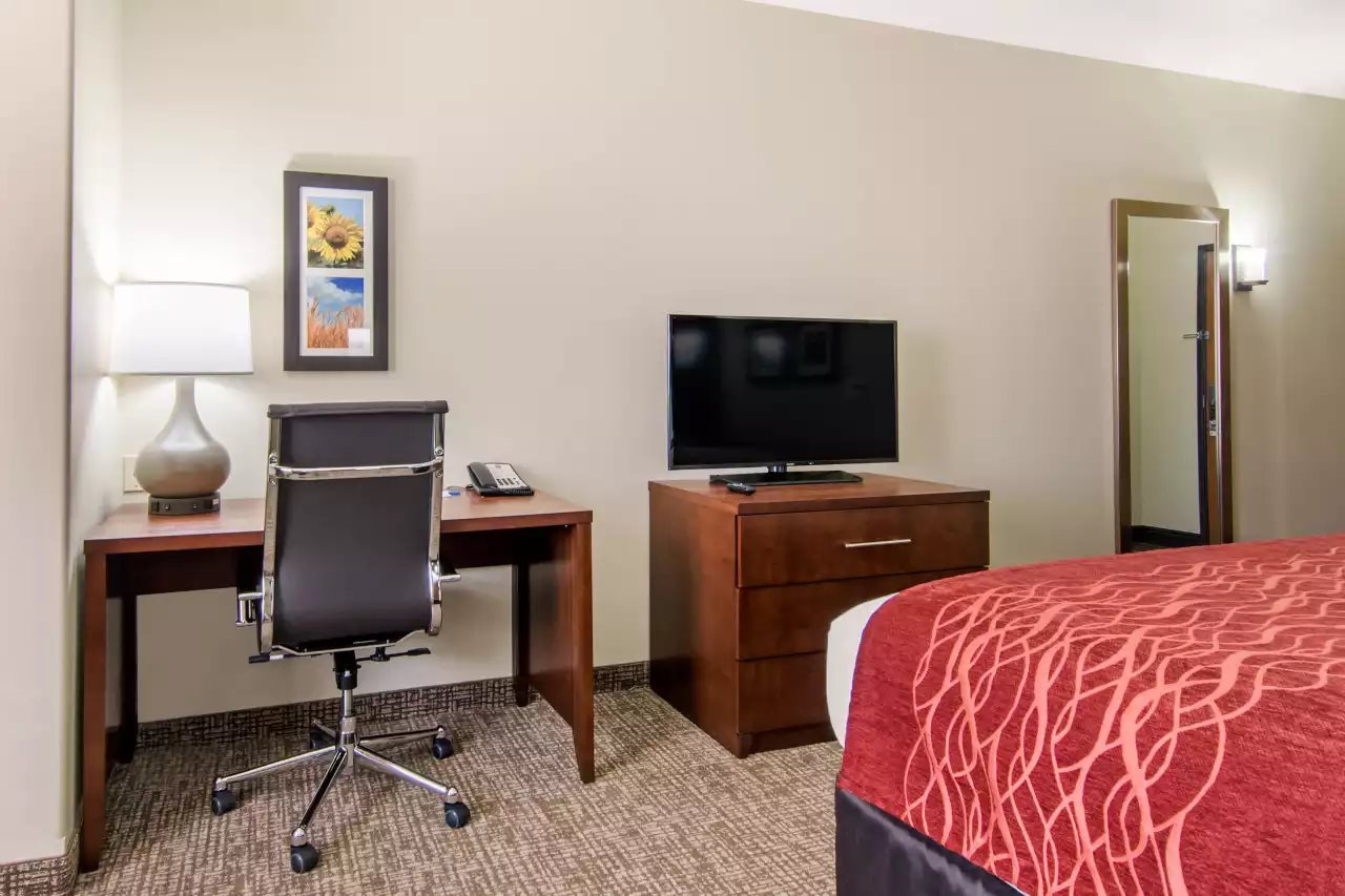 Comfort Inn & Suites Independence - photo 29