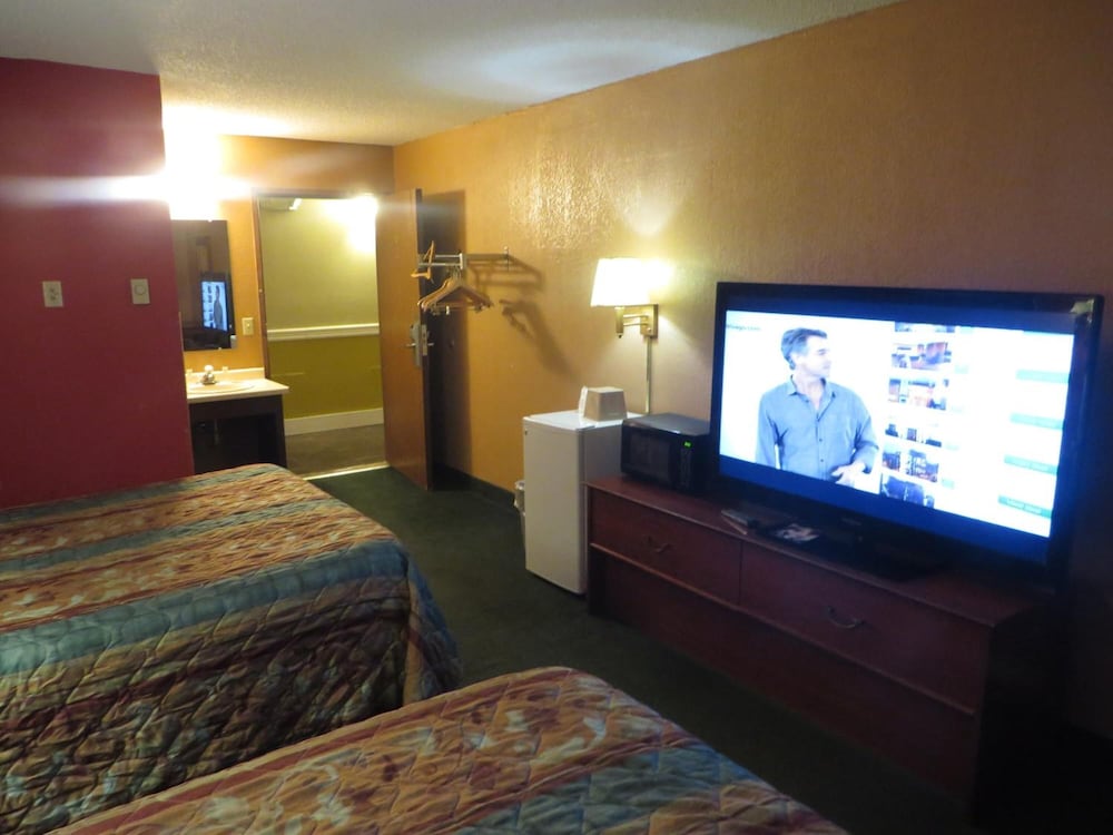 Riverside Suites - photo 27