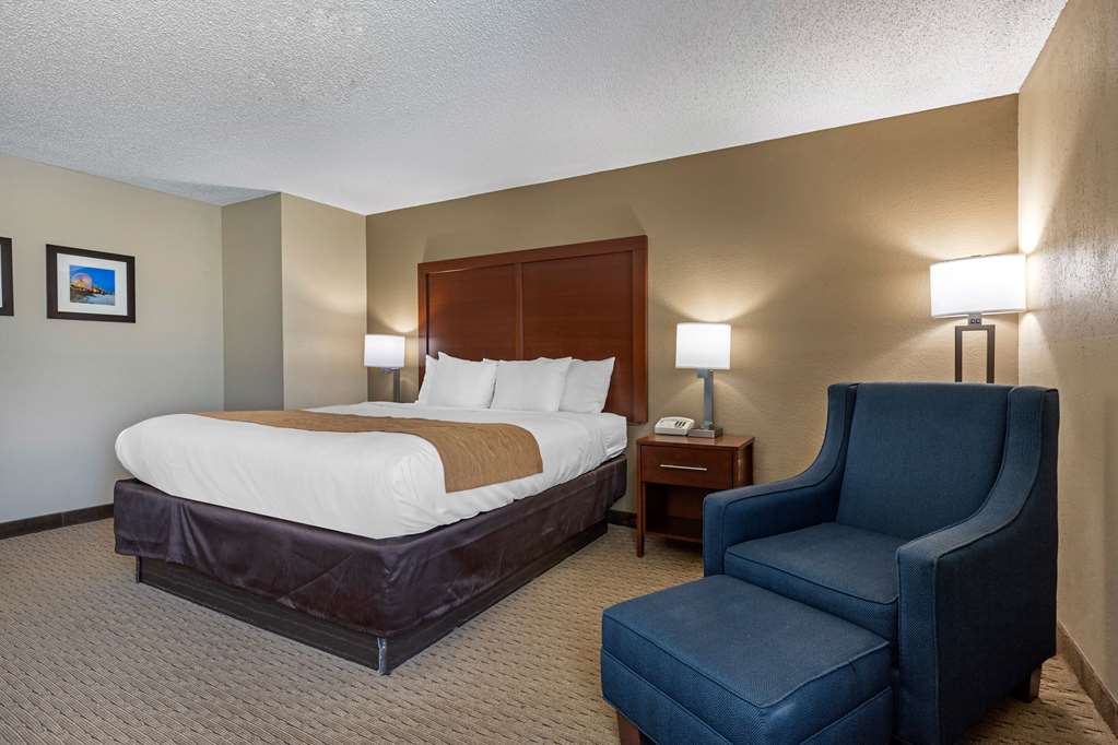 Comfort Inn N Myrtle Beach Barefoot Landing - photo 11