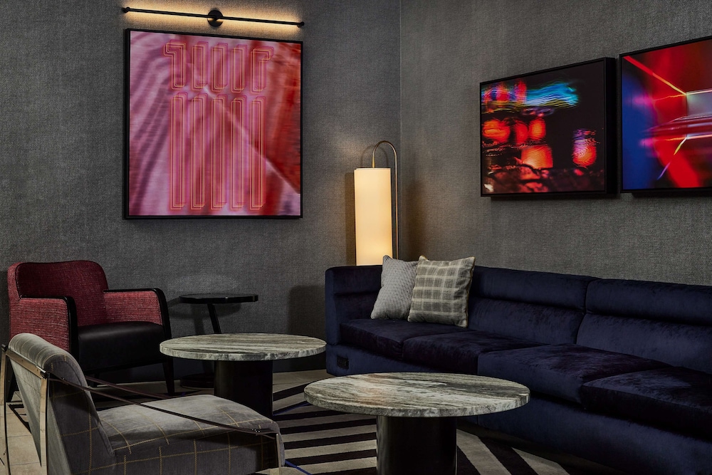 Hilton Kansas City Country Club Plaza - photo 3