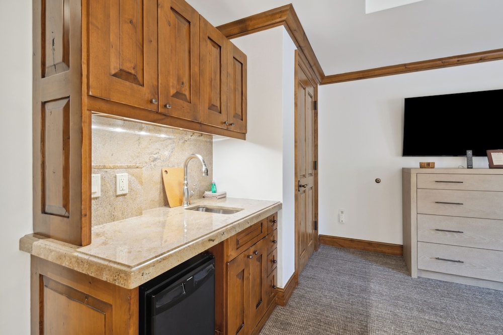 Hyatt Grand Aspen - photo 43