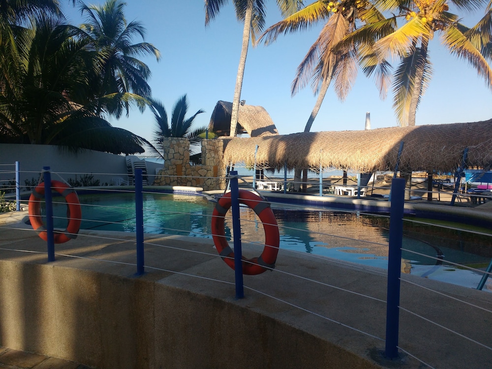 Hotel Portoalegre in Covenas, Colombia