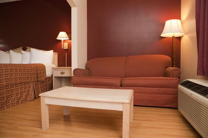 Red Roof Inn & Suites Jackson TN - photo 16