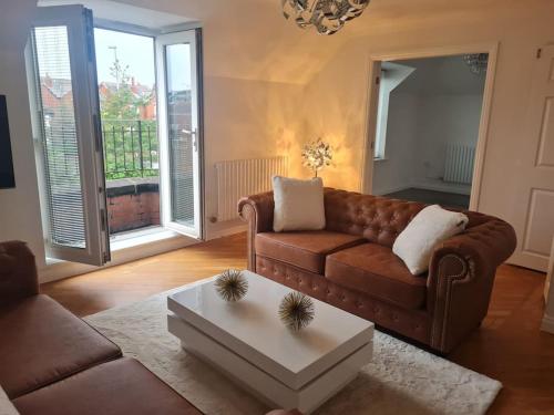 30 The Elms — 4-Star Luxury Hotel in Blackpool, United Kingdom