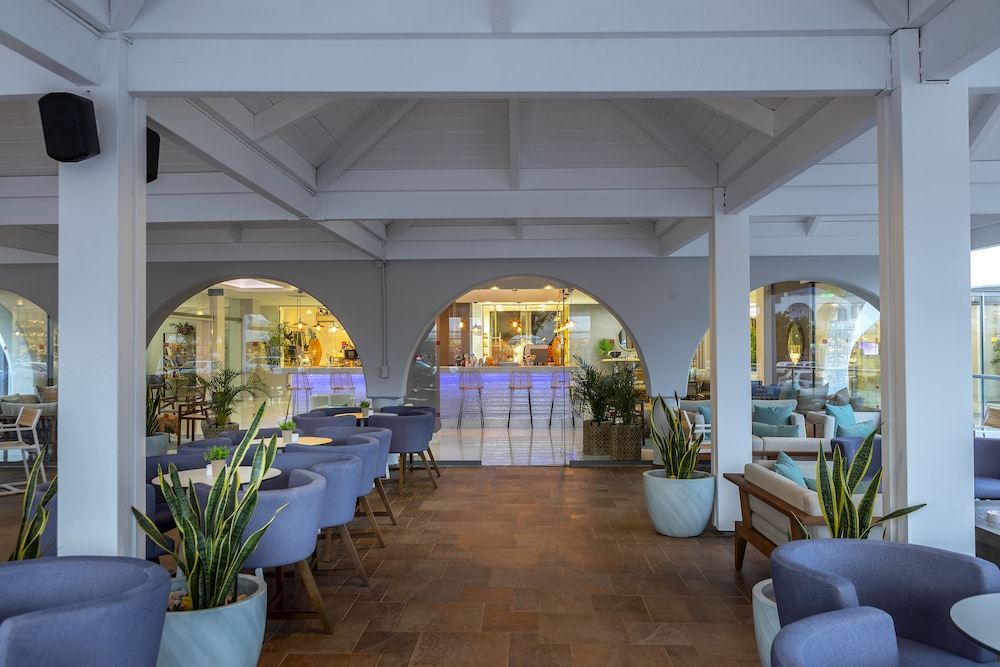 מזון ומשקאות