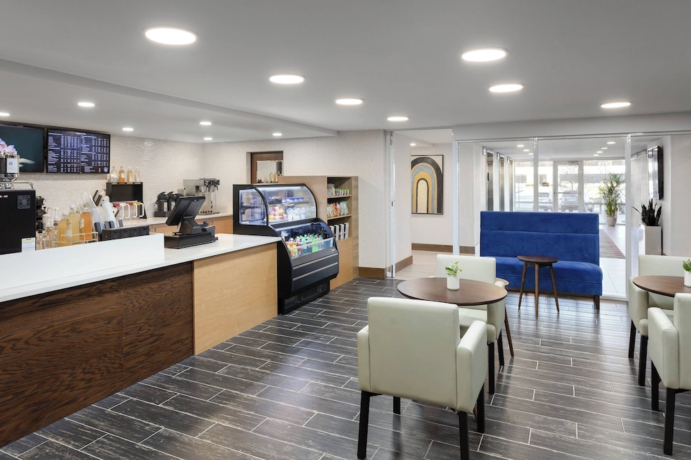 Delta Hotels by Marriott Indianapolis Airport - photo 27