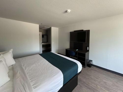 Motel 6 Lake Elsinore CA - photo 5