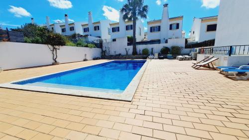 Albufeira Home Paderne — 4-Star Luxury Hotel in Paderne, Portugal