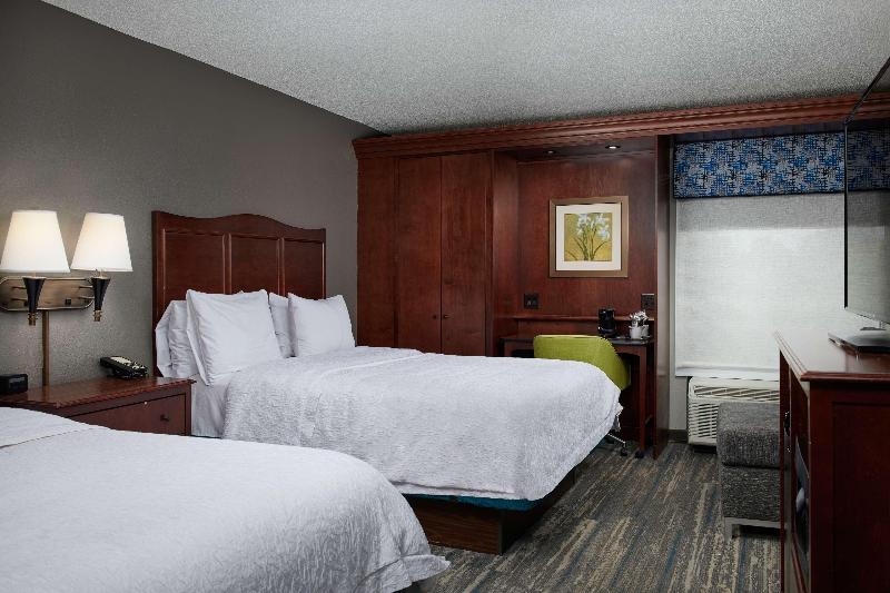 Hampton Inn Atlanta NW Cumberland - photo 16