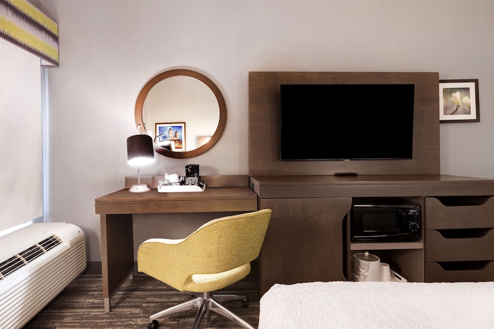 Hampton Inn Natchitoches - photo 15