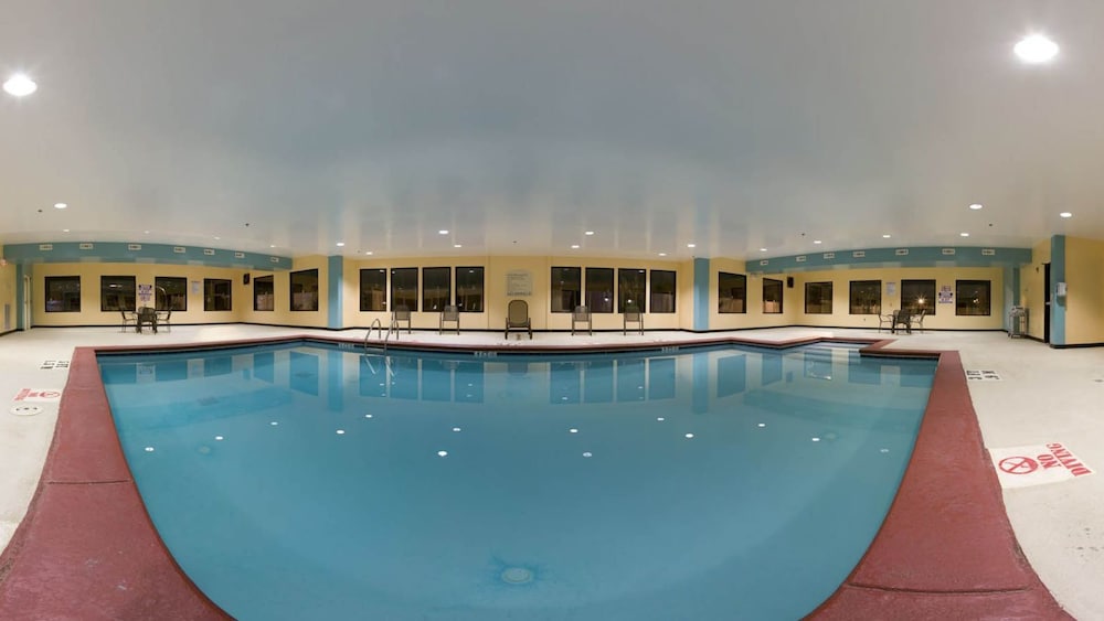 Holiday Inn Express Hotel & Suites Sylacauga by IHG - photo 17