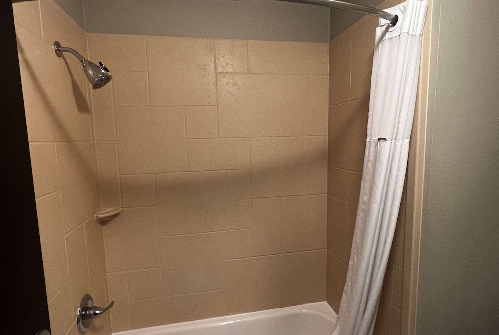 Baymont by Wyndham College Station - photo 29