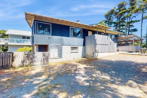 Shore Pines Retreat — Florence