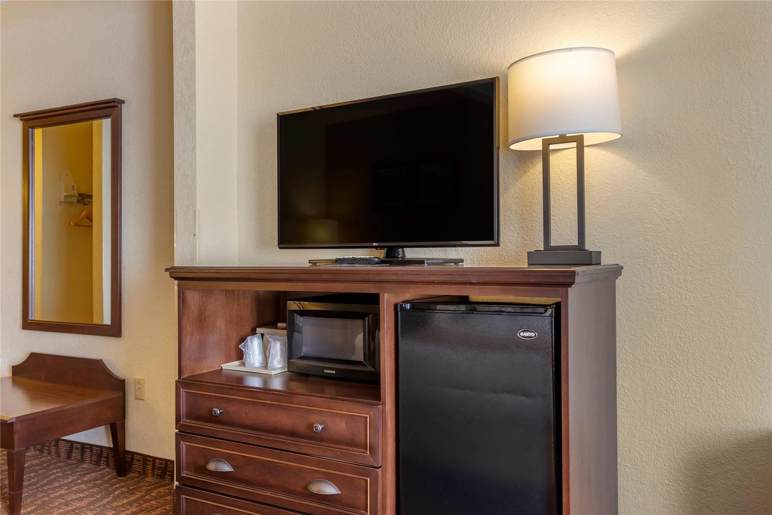 Comfort Inn & Suites Branson Meadows - photo 38