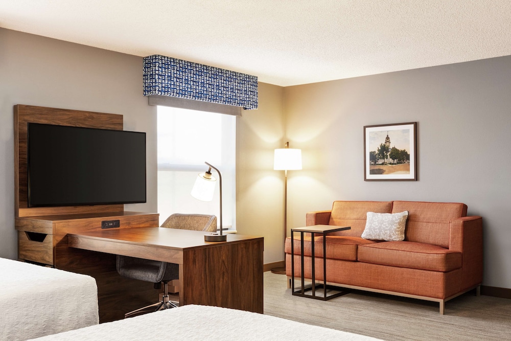 Hampton Inn & Suites Valparaiso - photo 6