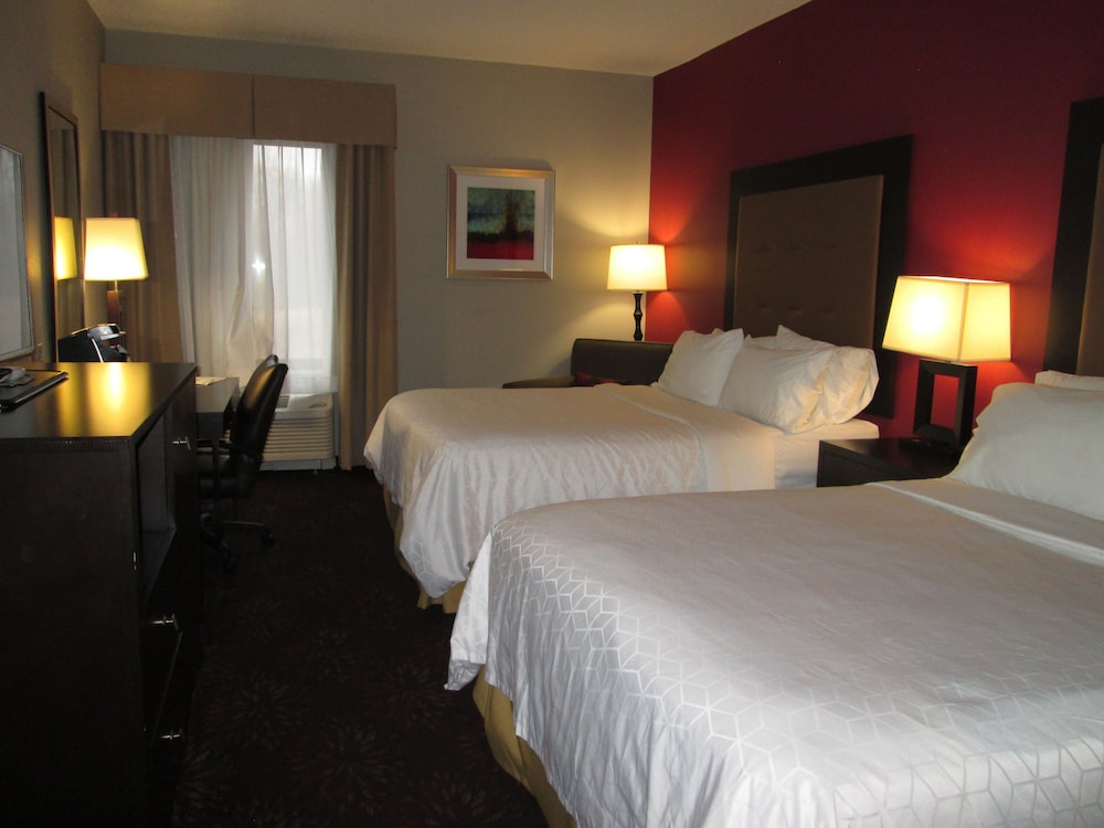 Holiday Inn Express Cloverdale by IHG - photo 13