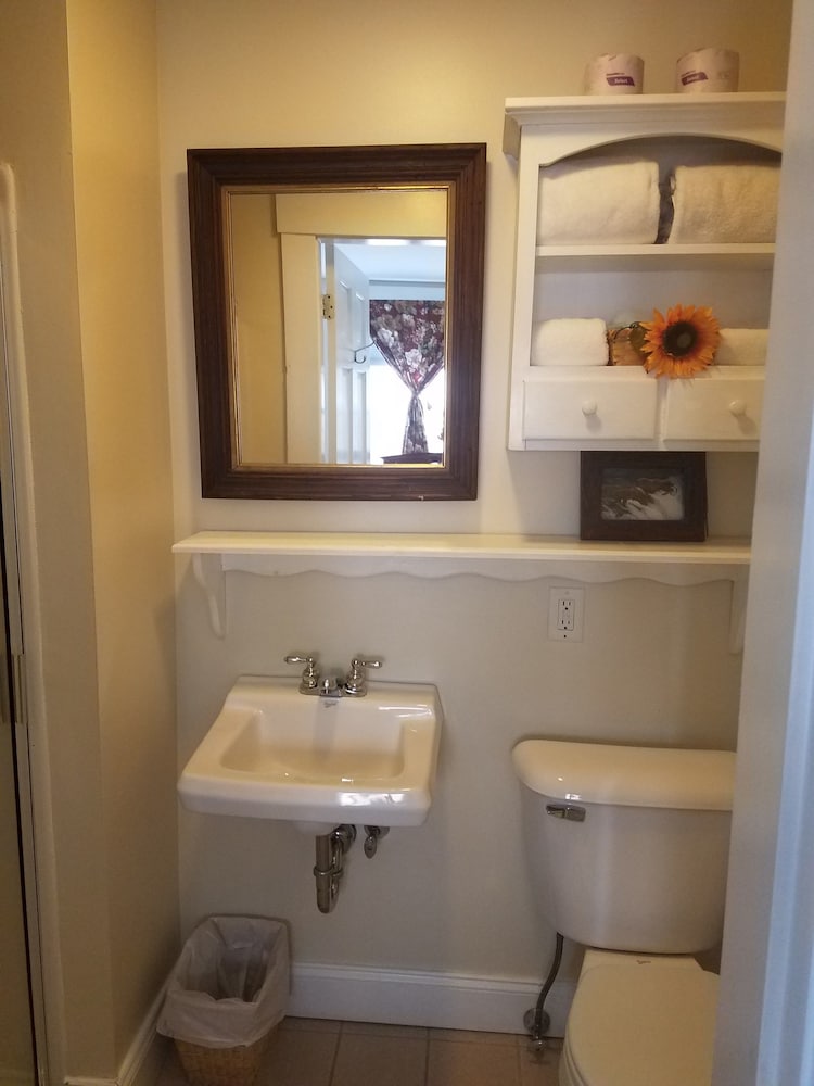 Tilton Inn - photo 29