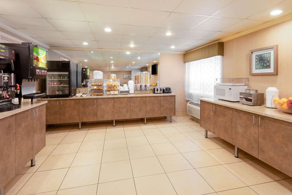 La Quinta Inn by Wyndham Minneapolis Airport Bloomington - photo 59