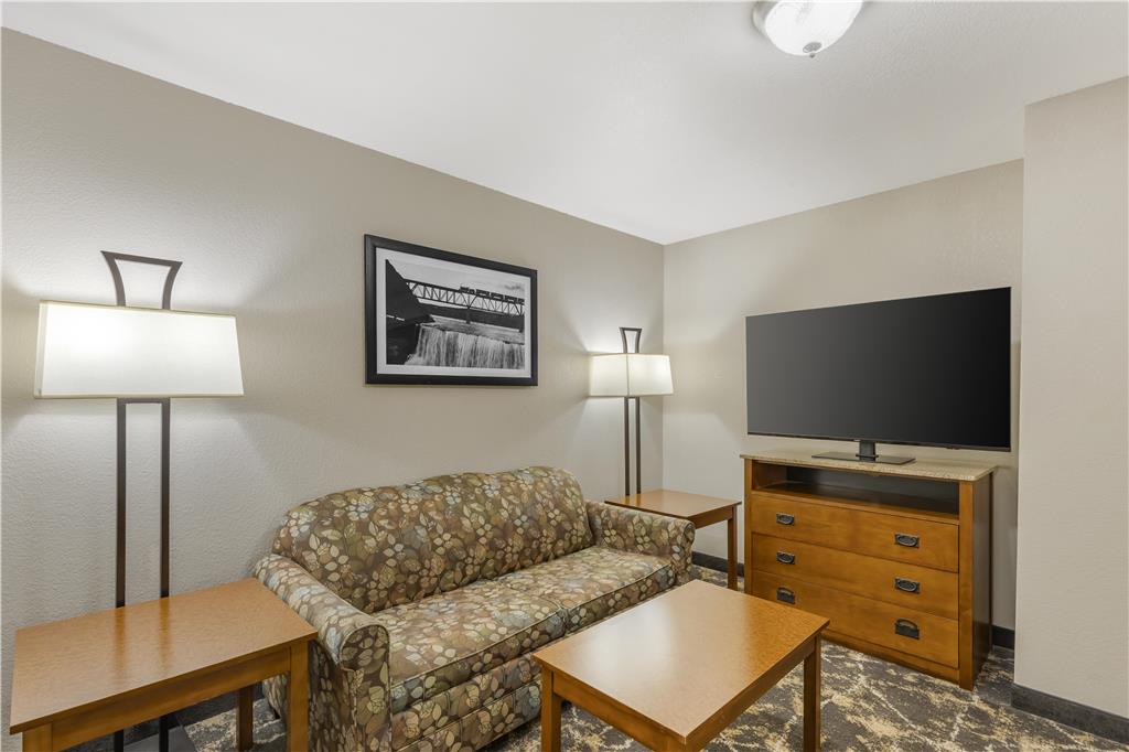 Best Western Plus Riverfront Hotel & Suites - photo 18