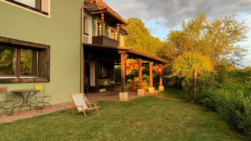 Szejke Villa — 4-Star Luxury Hotel in Odorheiu Secuiesc, Romania