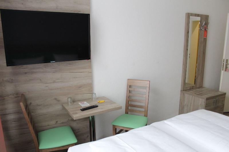 Hotel Pension Köberl - last minute hotel in Munich