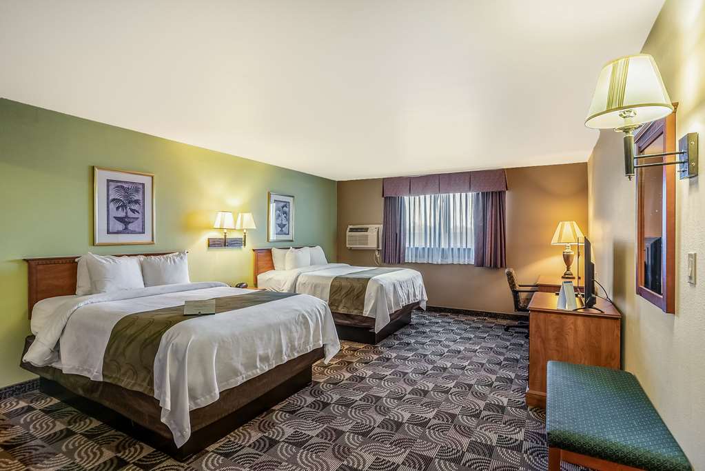 Quality Inn & Suites Hannibal West - photo 15