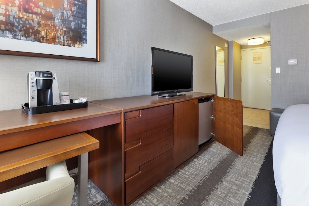 Crowne Plaza Dulles Airport by IHG - photo 55