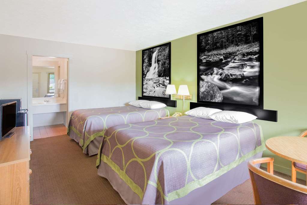 Super 8 by Wyndham Christiansburg - photo 11