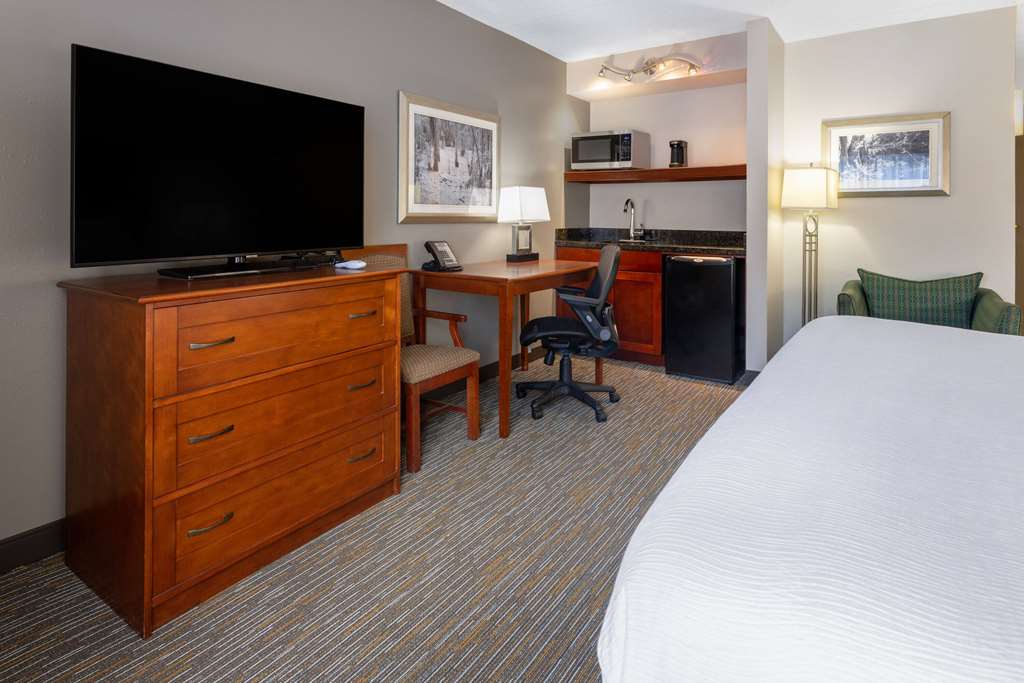 Wingate by Wyndham Valdosta Moody AFB - photo 36