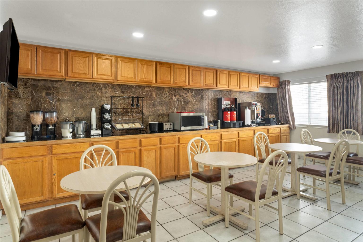 Days Inn by Wyndham Canon City - photo 27